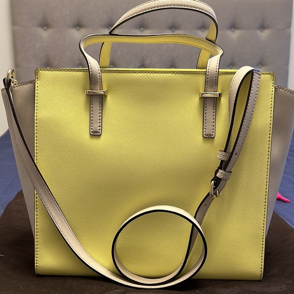 Kate Spade cross body purse, brand new, never been used - Picture 3 of 3